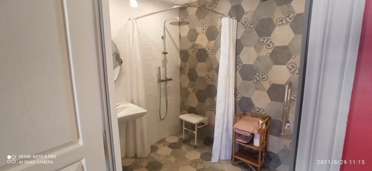 Chez Marek Et Urszula Bed and Breakfast Le Langon Εξωτερικό φωτογραφία