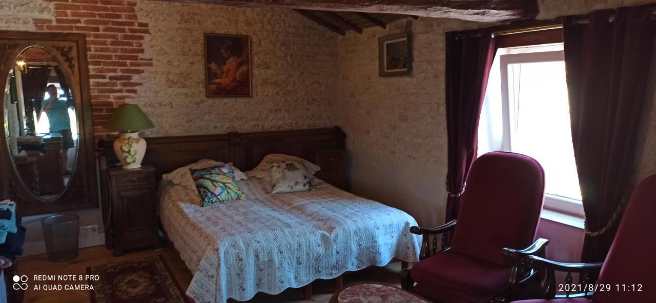 Chez Marek Et Urszula Bed and Breakfast Le Langon Εξωτερικό φωτογραφία
